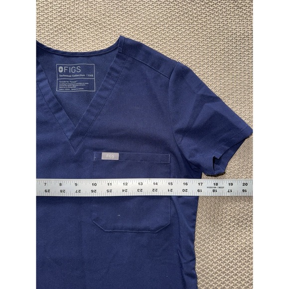 FIGS Women's Technical Collection Scrub Top Blue Short Sleeve Button Up Sz 2XS - Picture 6 of 8